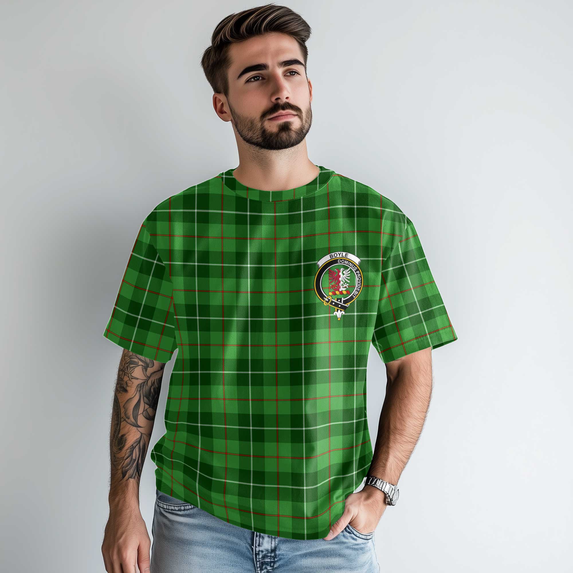 Clan Boyle Tartan Men T Shirt Crest And Plaid Basic Style