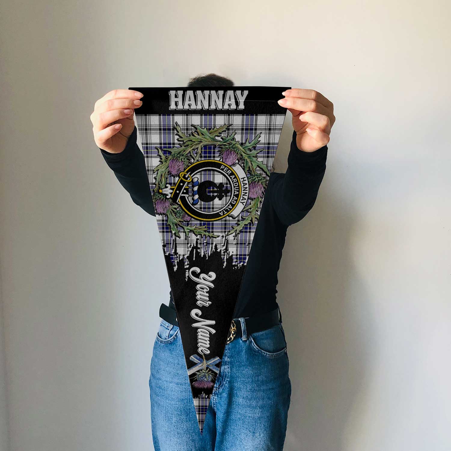 Clan Hannay Tartan Felt Pennant Crest And Plaid Basic Style