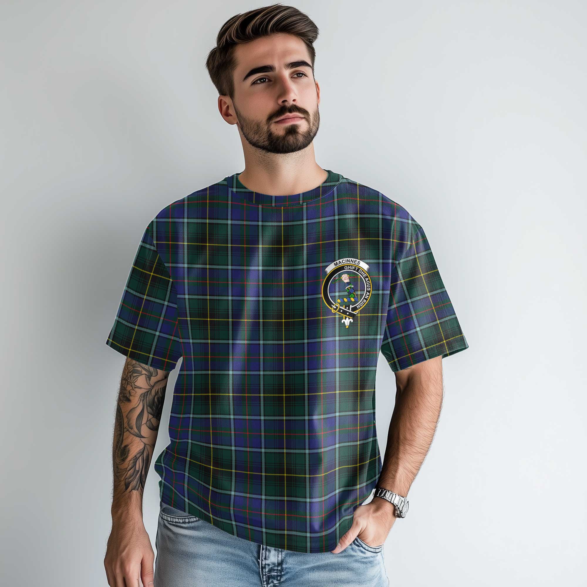 Clan Macinnes Tartan Men T Shirt Crest And Plaid Basic Style