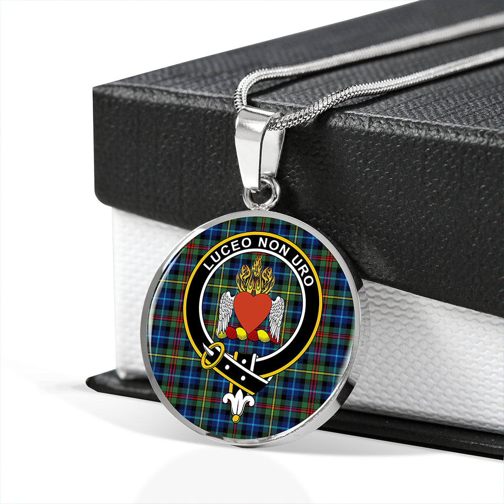 Smith (Gow Hunting) Modern Tartan Crest Circle Necklace