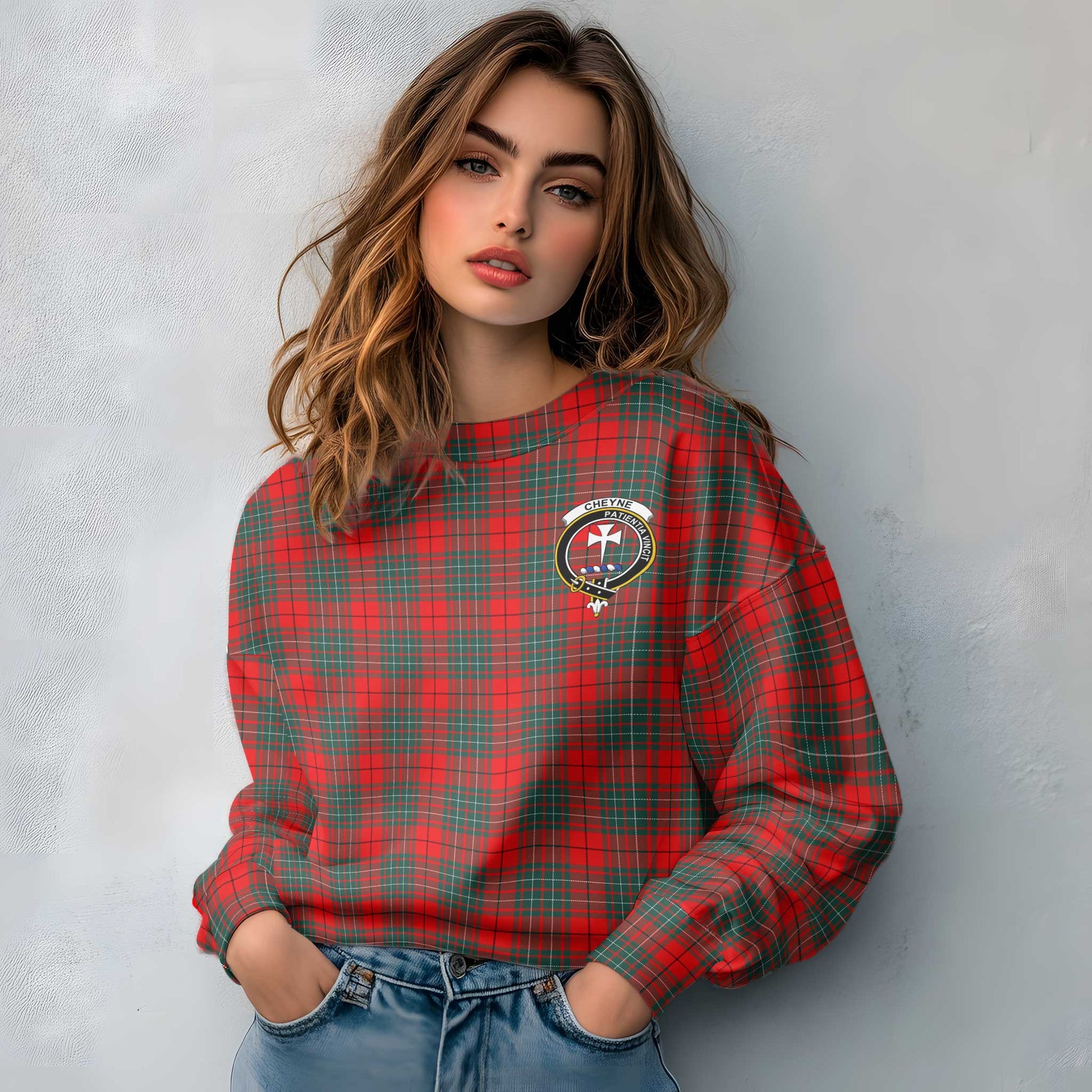 Clan Cheyne Tartan Women Sweatshirt Crest And Plaid Basic Style