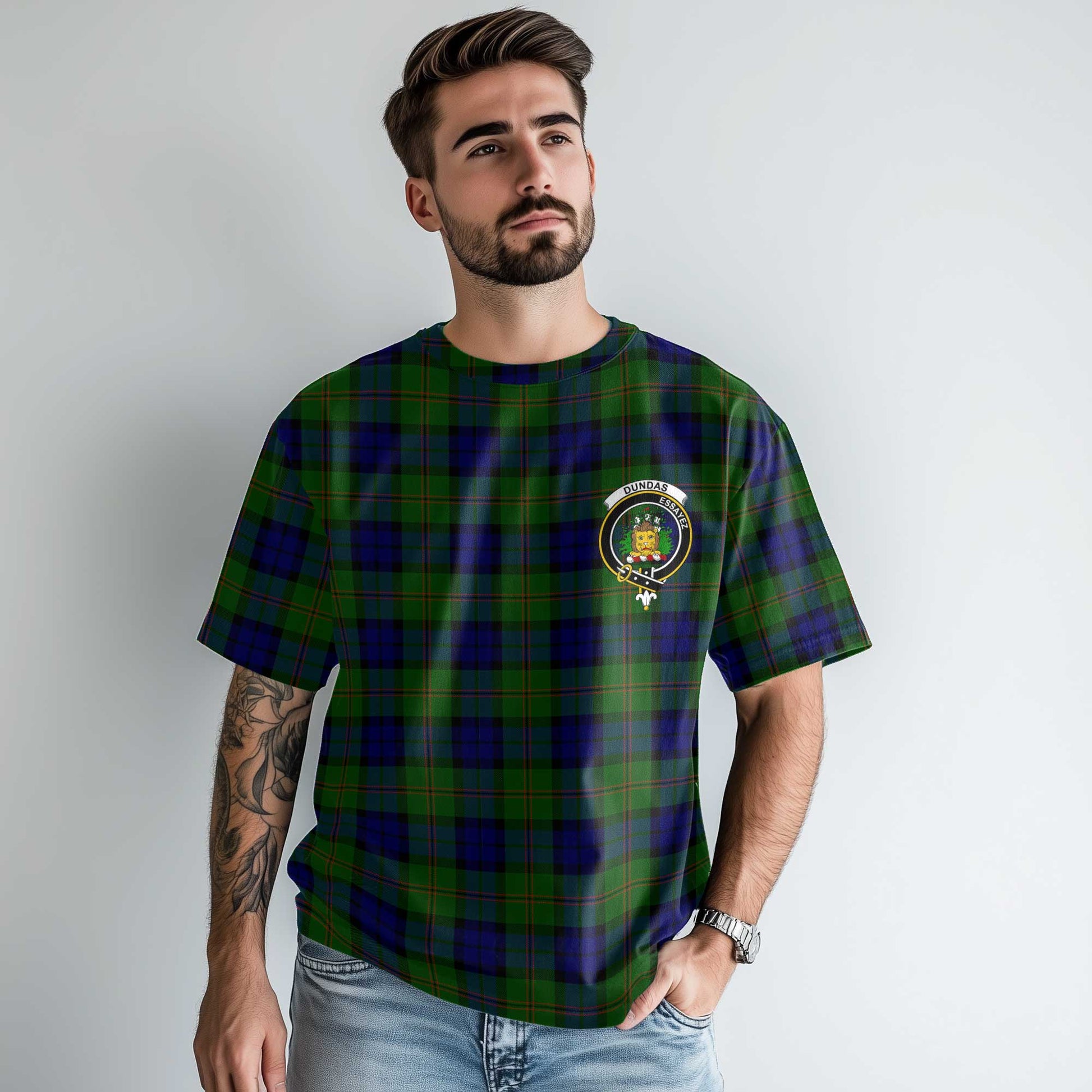 Clan Dundas Tartan Men T Shirt Crest And Plaid Basic Style