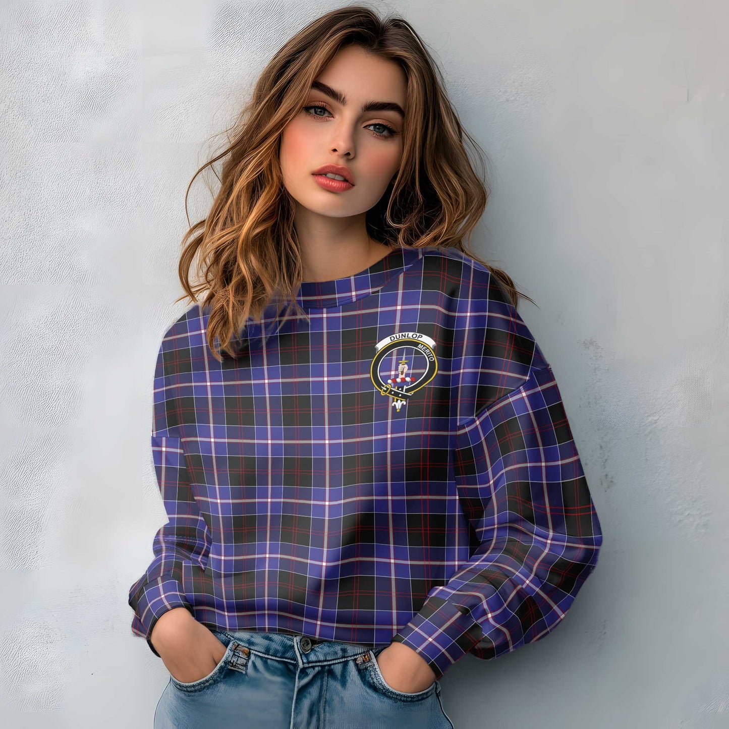 Clan Dunlop Tartan Women Sweatshirt Crest And Plaid Basic Style