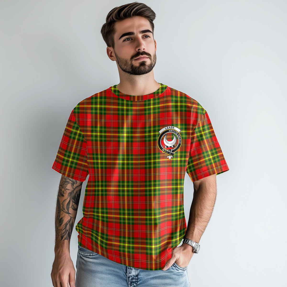 Clan Leask Tartan Men T Shirt Crest And Plaid Basic Style