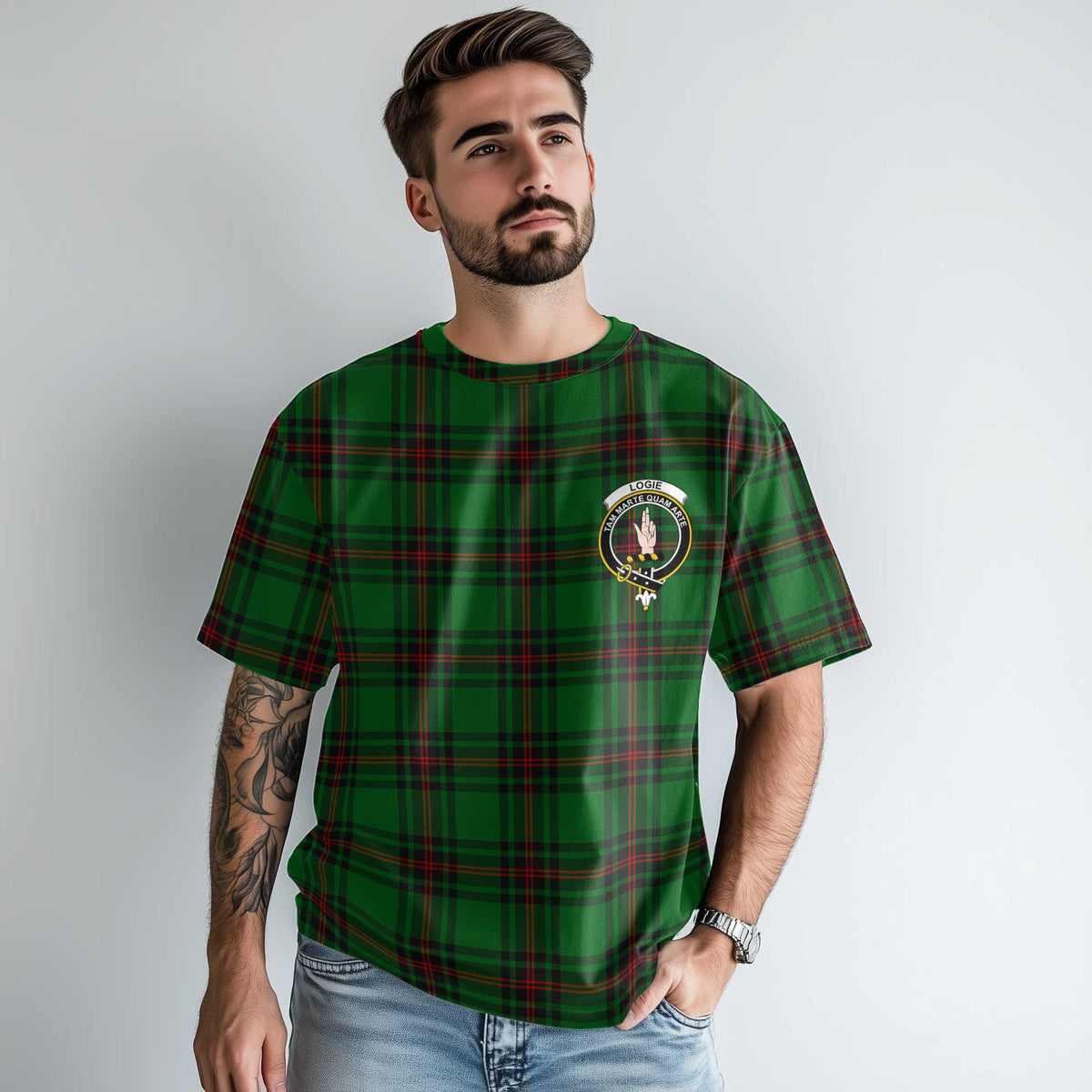 Clan Logie Tartan Men T Shirt Crest And Plaid Basic Style