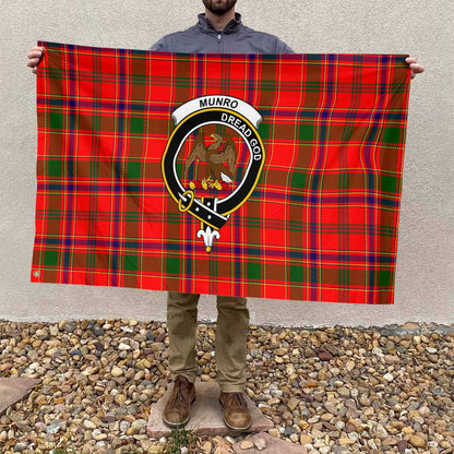 Clan Munro Tartan Flag Crest And Plaid Basic Style