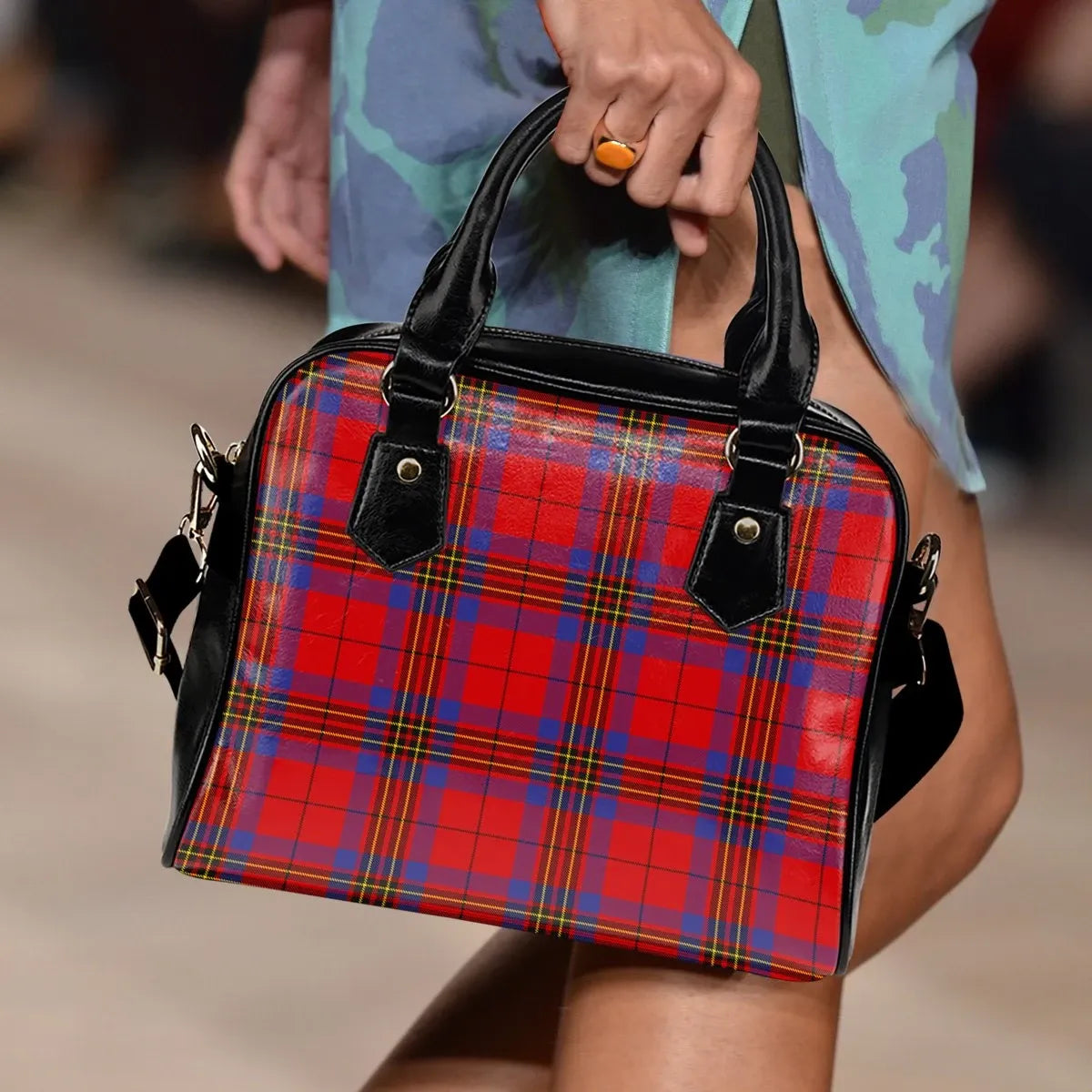 Leslie Modern Tartan Plaid Shoulder Handbag