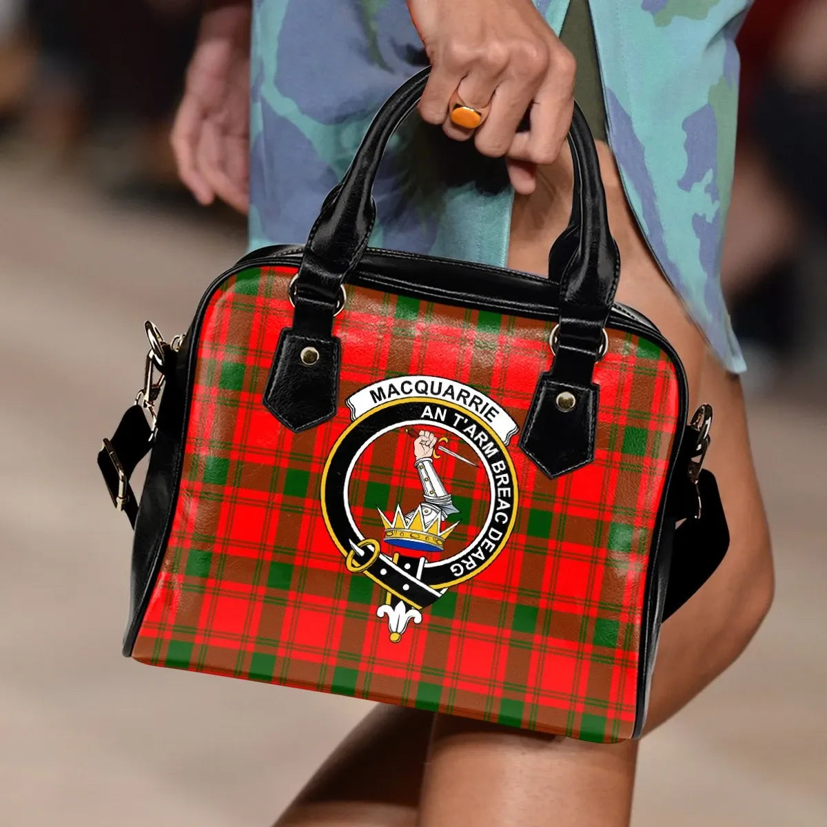 MacQuarrie Modern Tartan Crest Shoulder Handbag