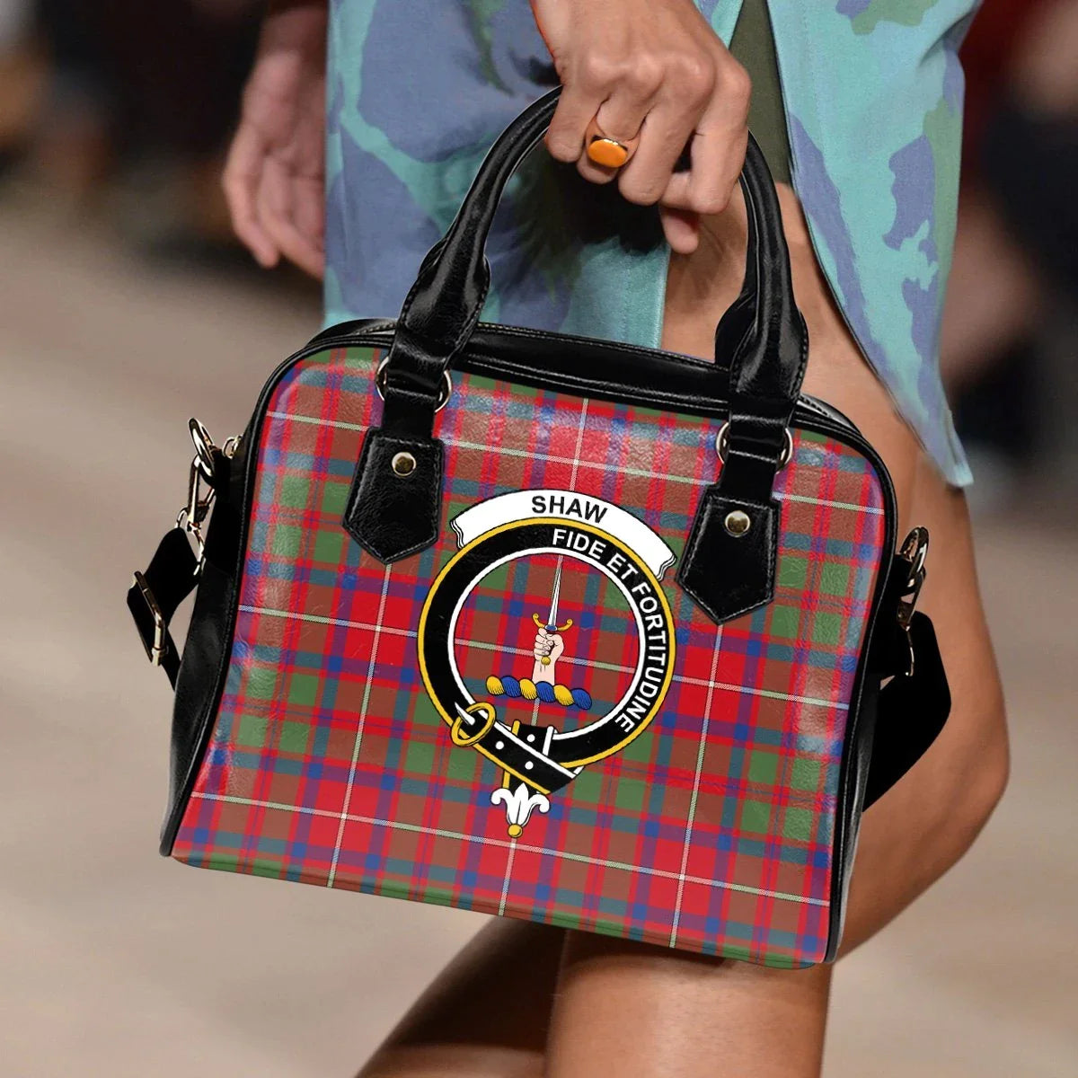 Shaw of Tordarroch Tartan Crest Shoulder Handbag