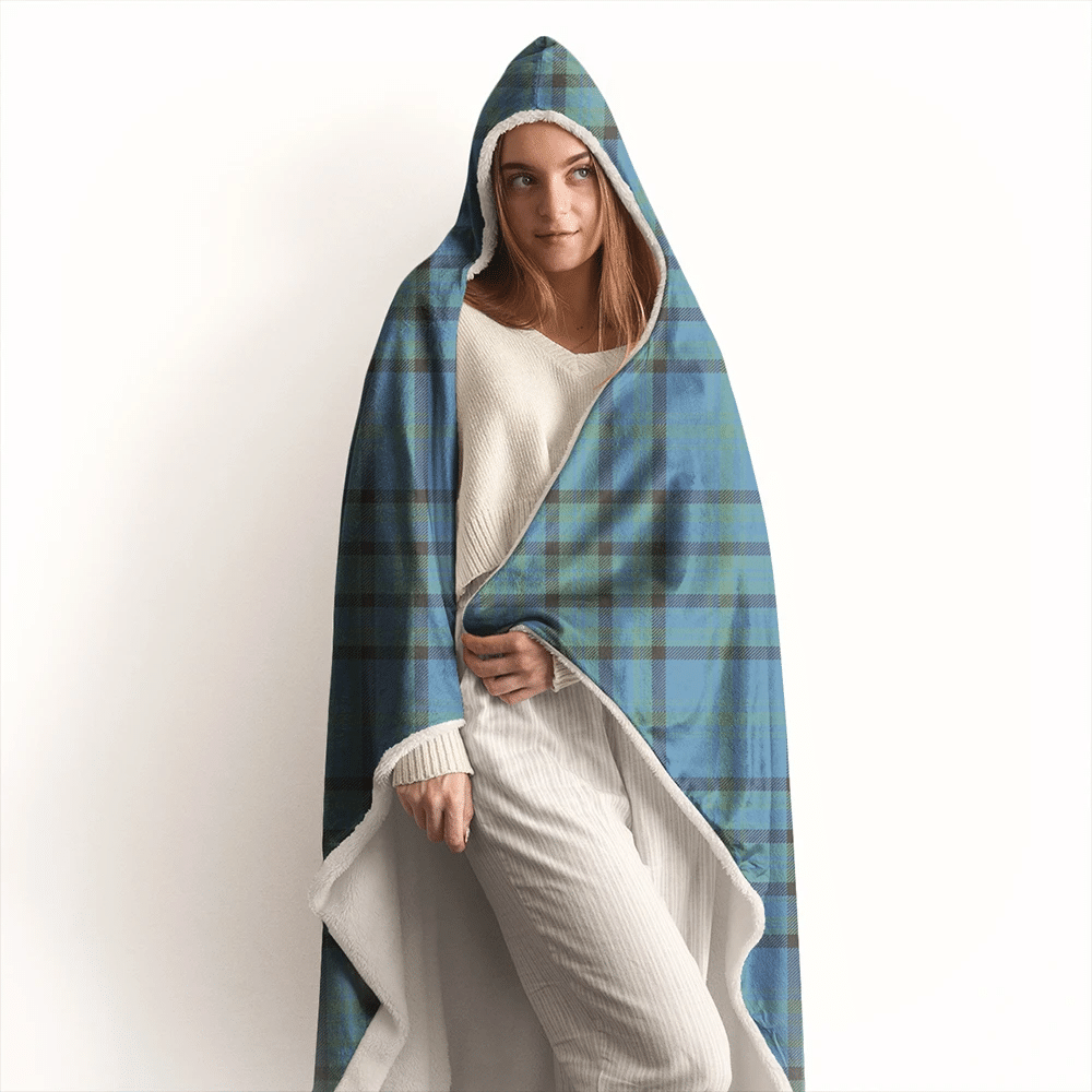 MacInnes Modern Tartan Crest Hooded Blanket