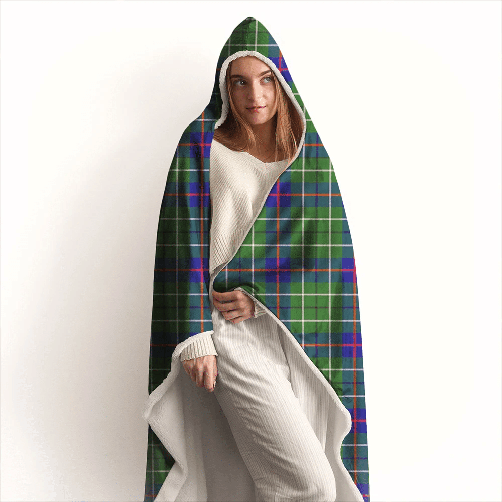 Duncan Modern Tartan Crest Hooded Blanket