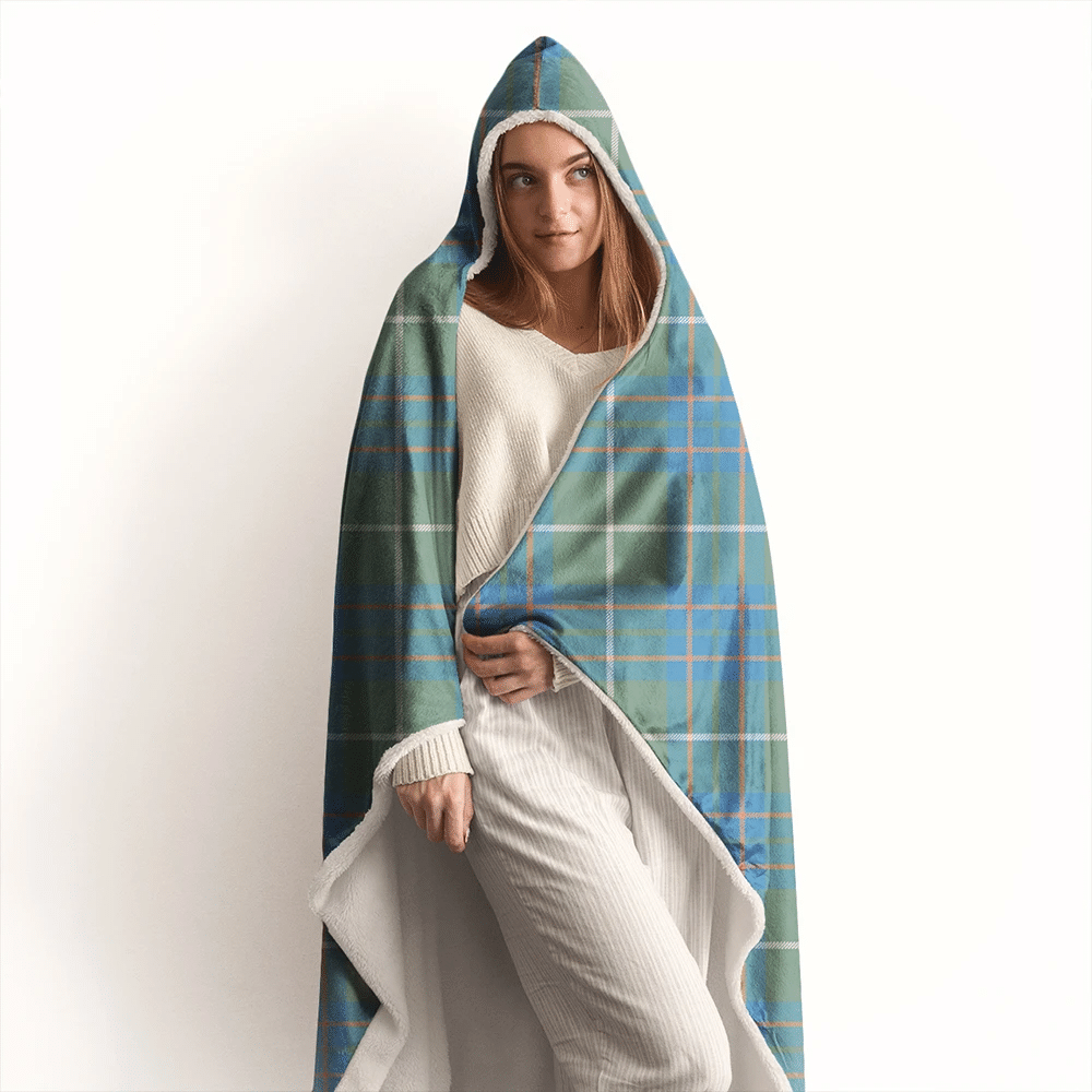 Seton Hunting Modern Tartan Crest Hooded Blanket