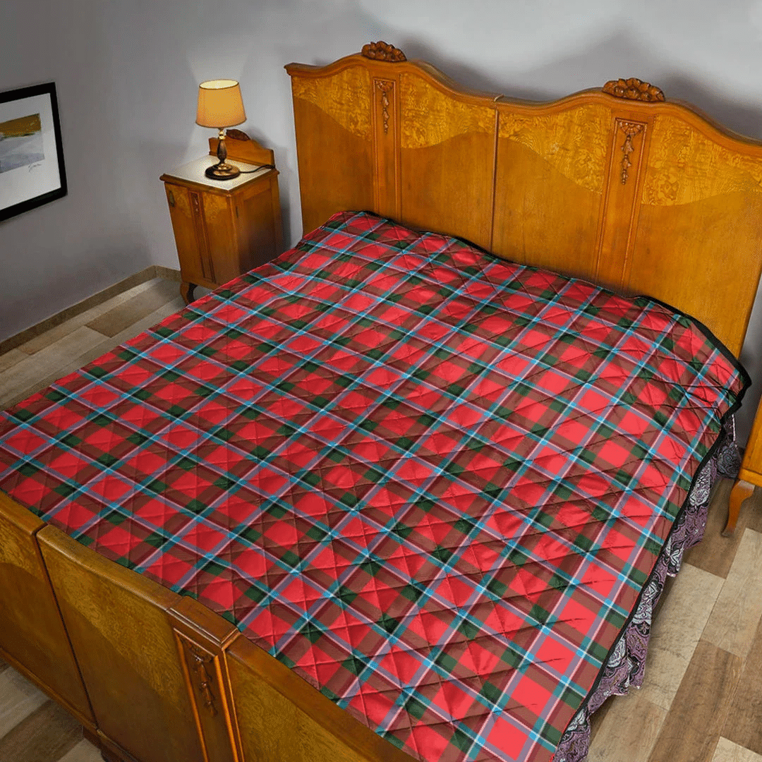 Sinclair Modern Tartan Plaid Quilt