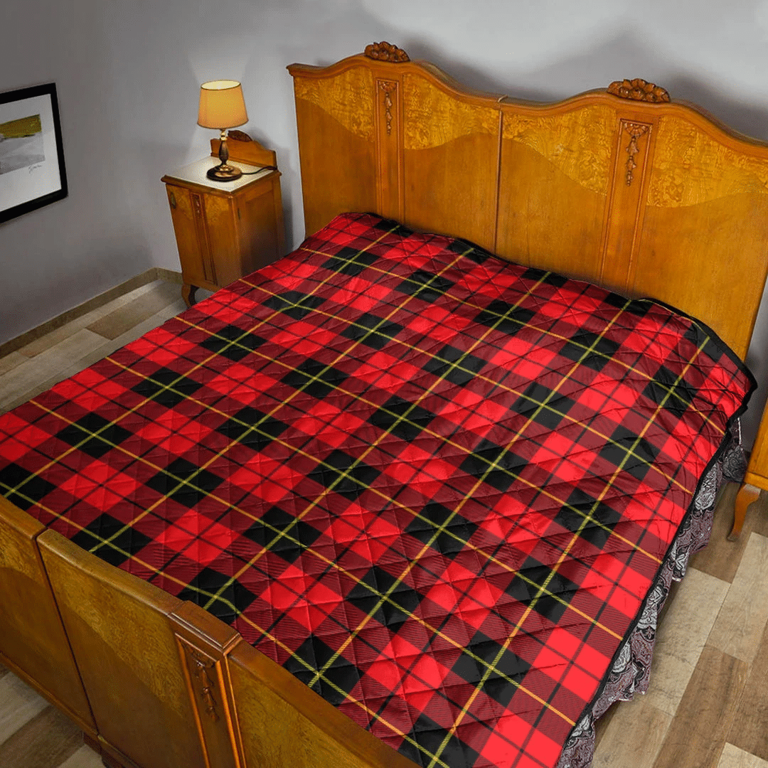 Wallace Hunting - Red Tartan Plaid Quilt