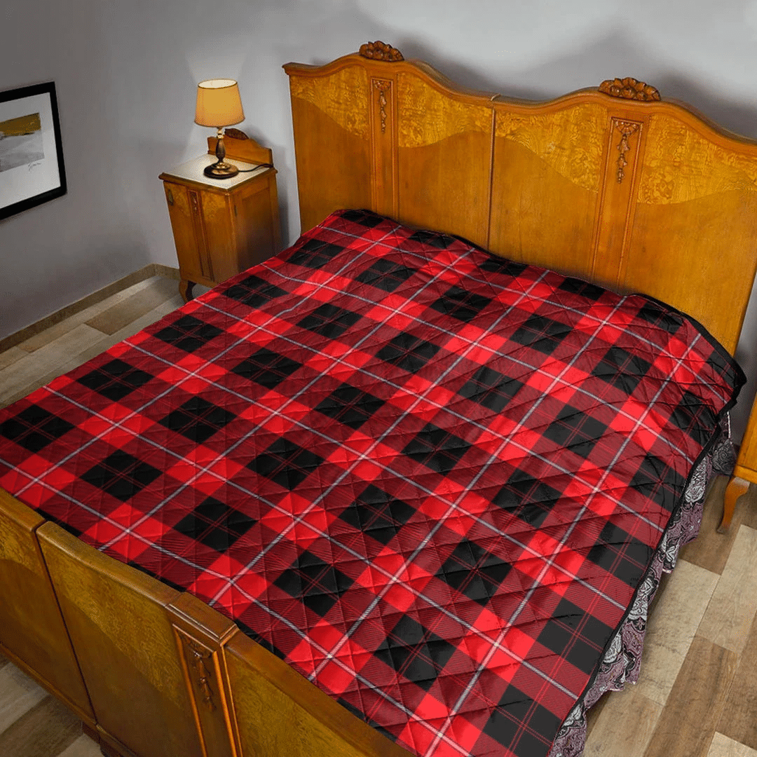 Cunningham Modern Tartan Plaid Quilt