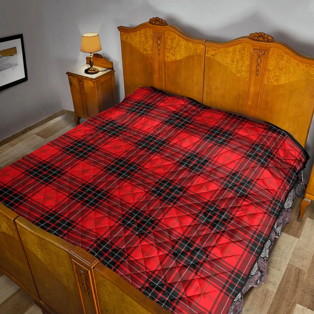 Wemyss Modern Tartan Plaid Quilt