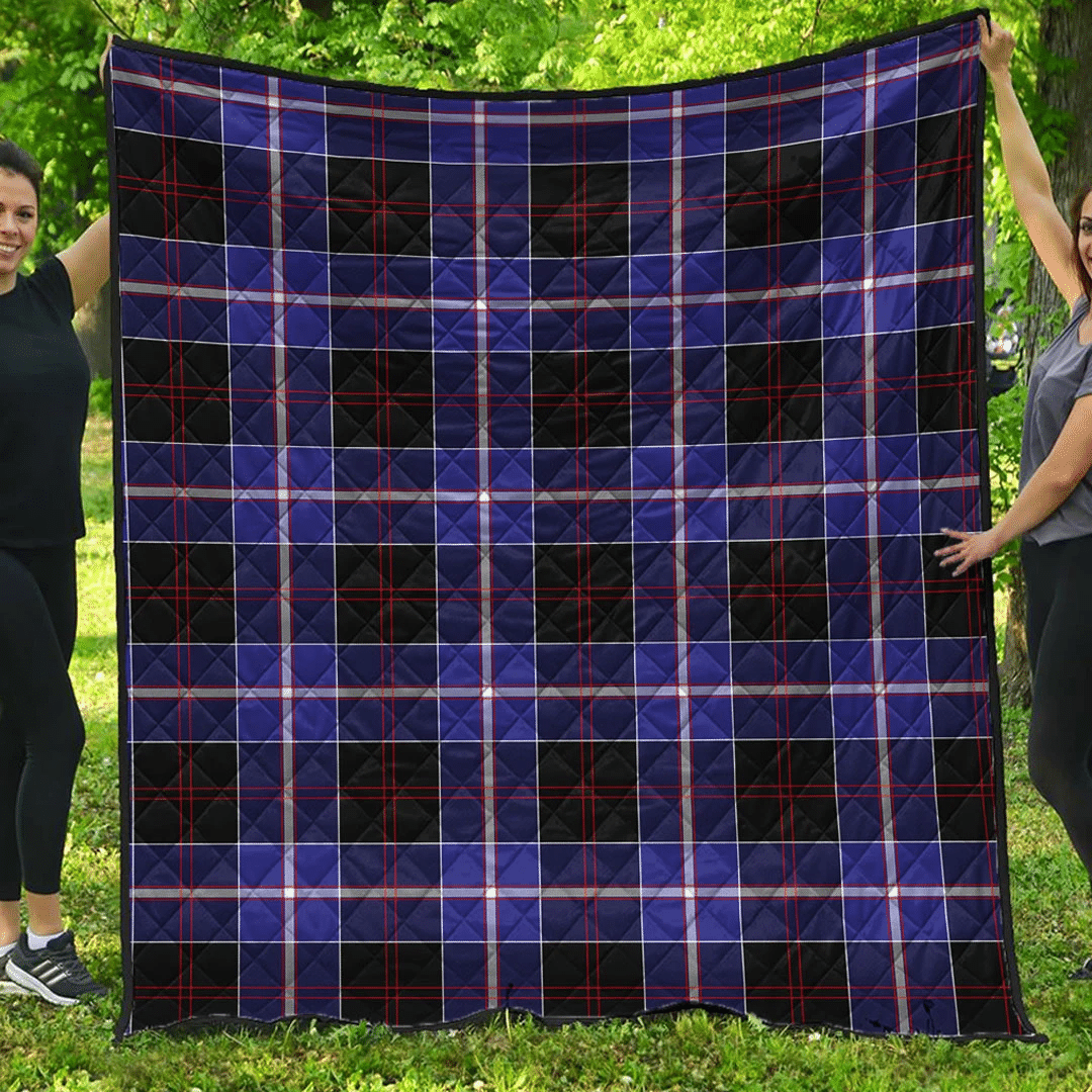 Dunlop Modern Tartan Plaid Quilt