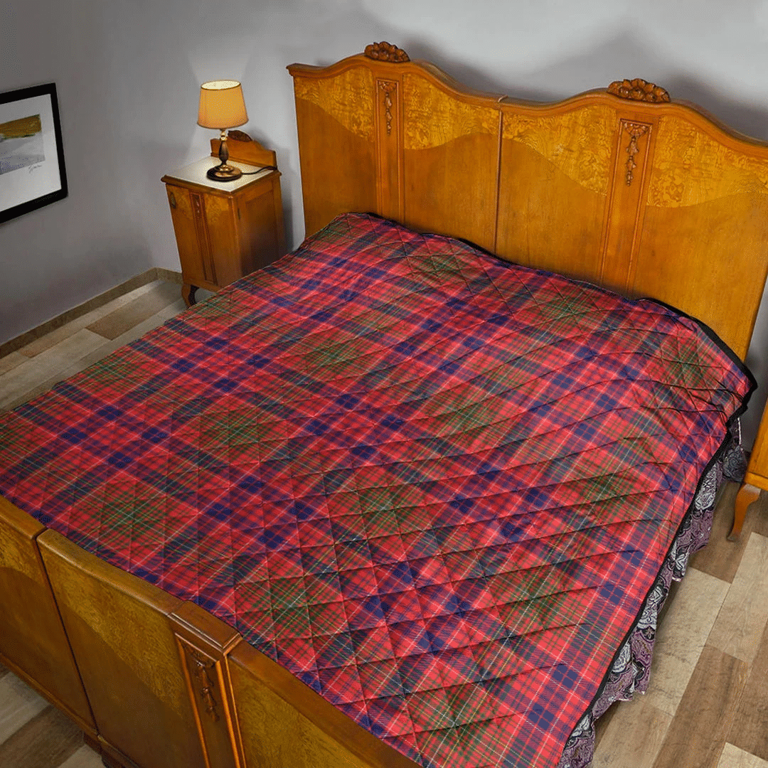 Lumsden Modern Tartan Plaid Quilt