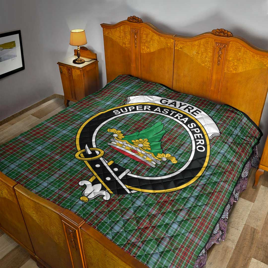 Gayre Tartan Crest Quilt