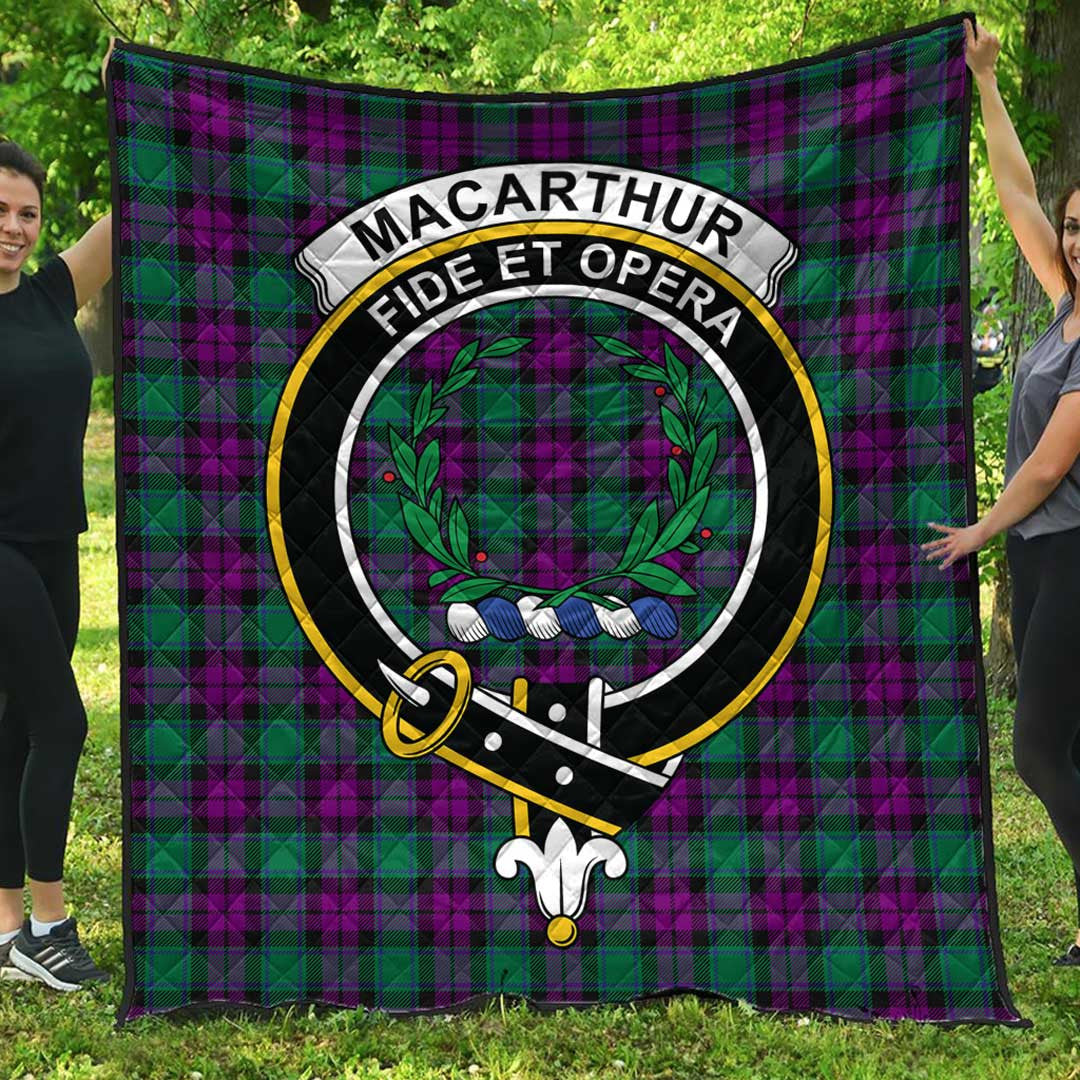 MacArthur ��� Milton Tartan Crest Quilt