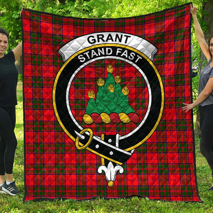 Grant Modern Tartan Crest Quilt