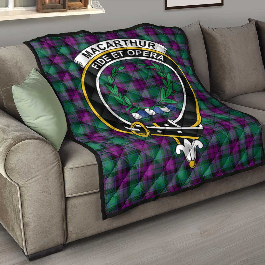 MacArthur ��� Milton Tartan Crest Quilt