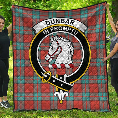 Dunbar Ancient Tartan Crest Quilt