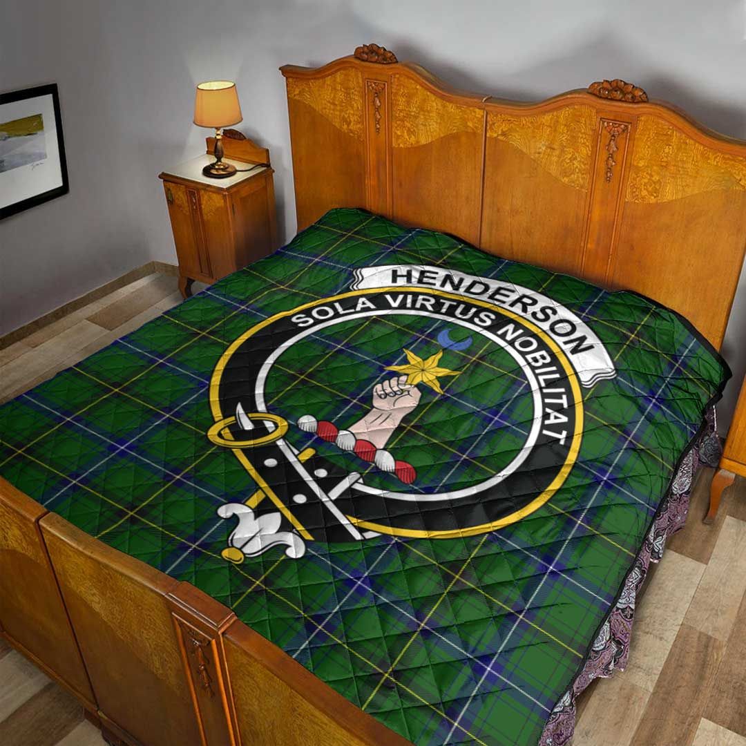 Henderson Modern Tartan Crest Quilt