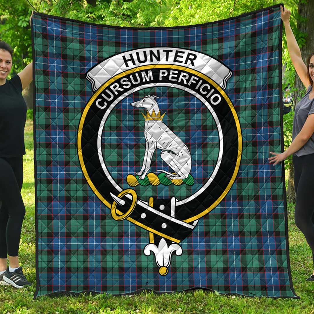 Hunter Ancient Tartan Crest Quilt