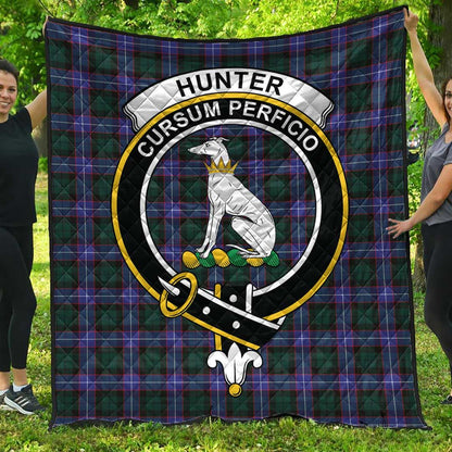 Hunter Modern Tartan Crest Quilt