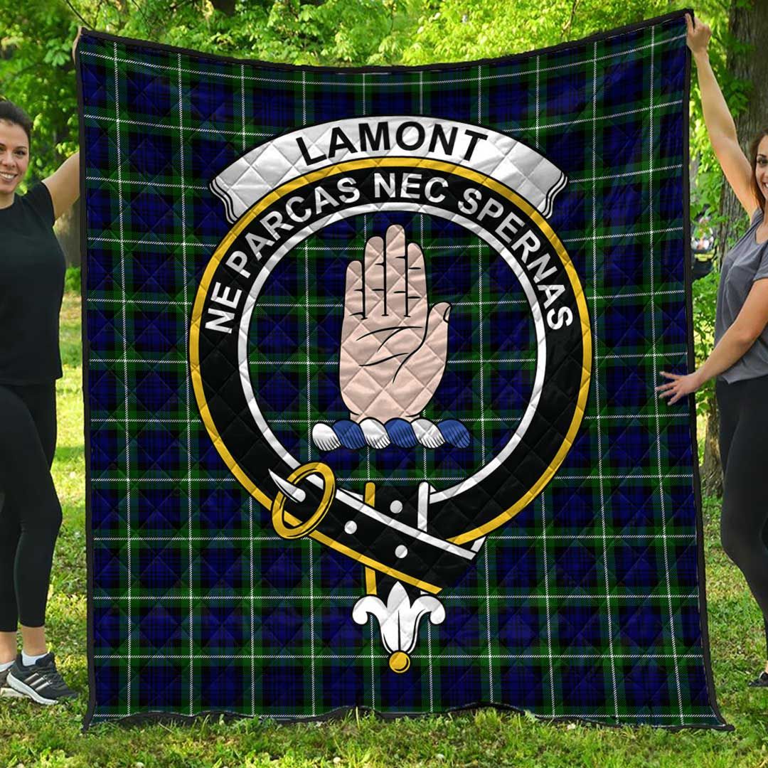 Lamont Modern Tartan Crest Quilt