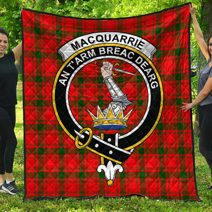 MacQuarrie Modern Tartan Crest Quilt