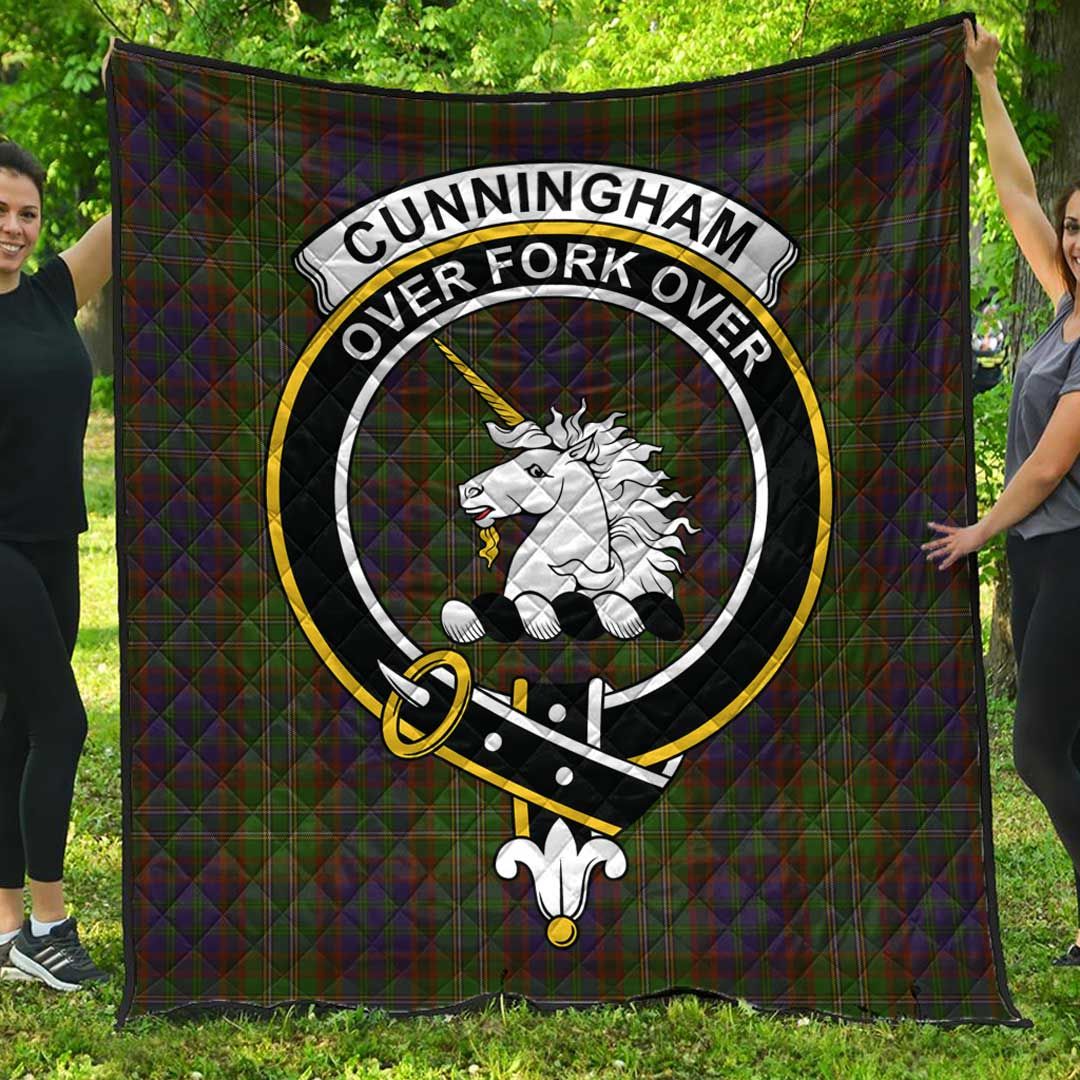 Cunningham Hunting Modern Tartan Crest Quilt