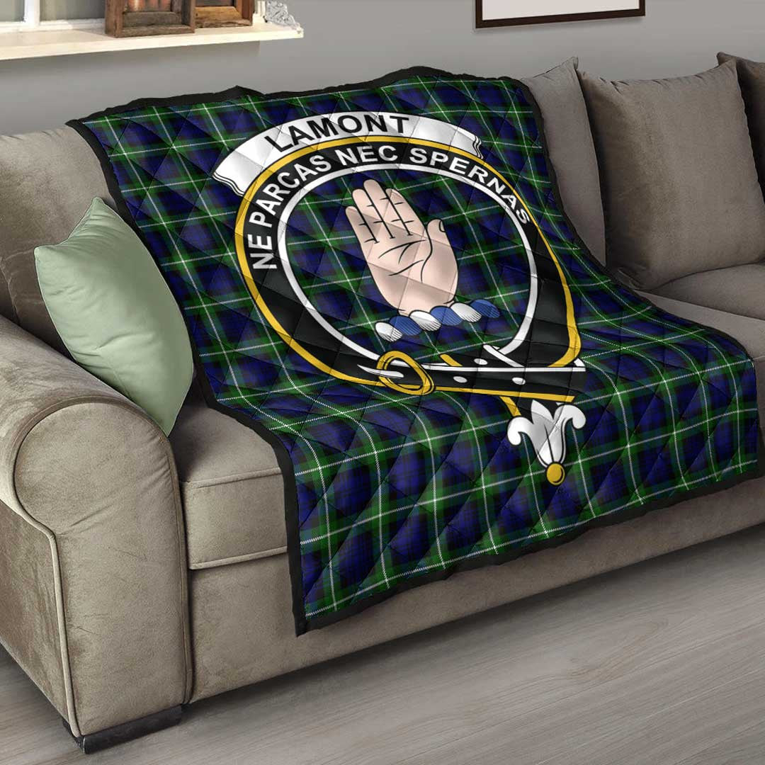 Lamont Modern Tartan Crest Quilt