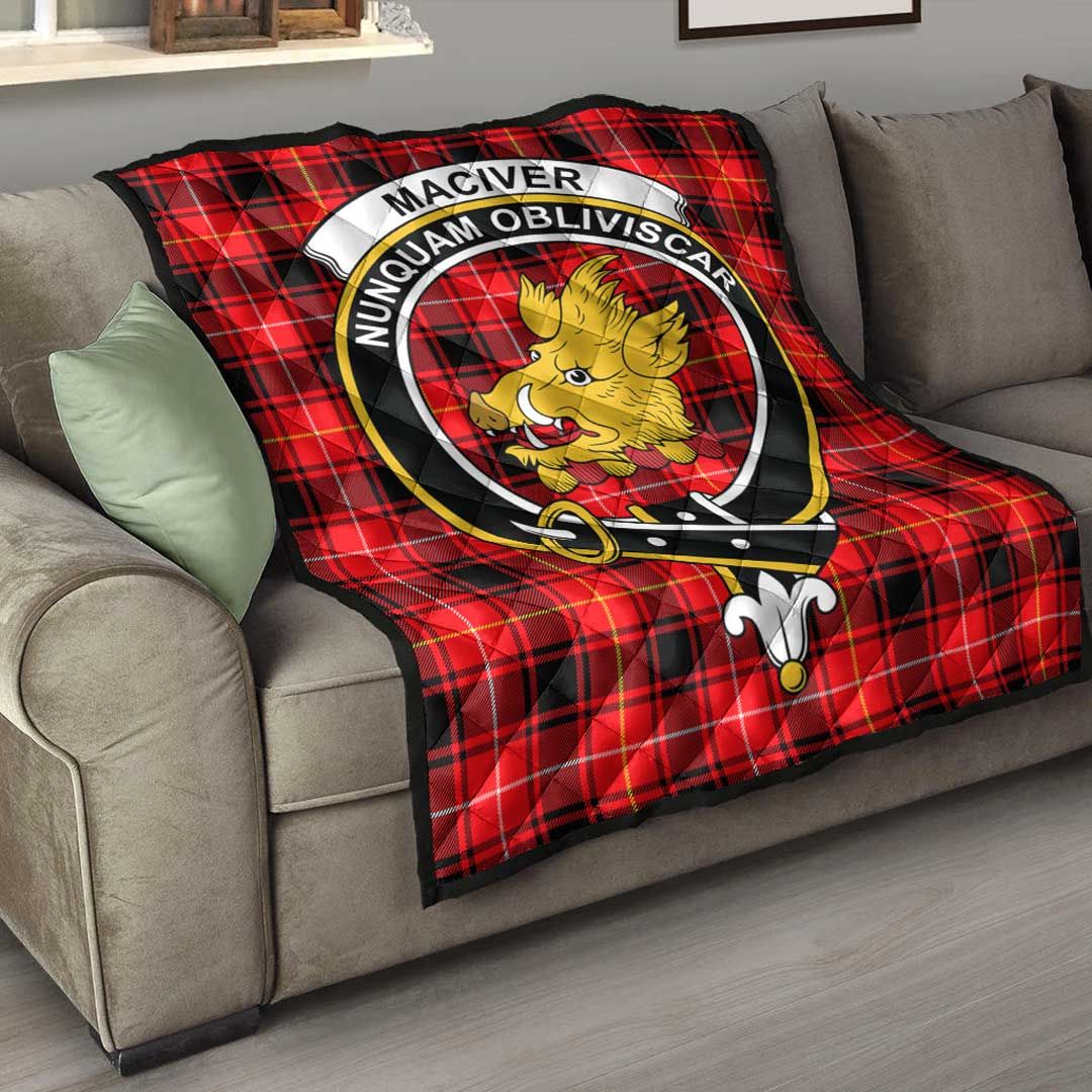 MacIver Modern Tartan Crest Quilt