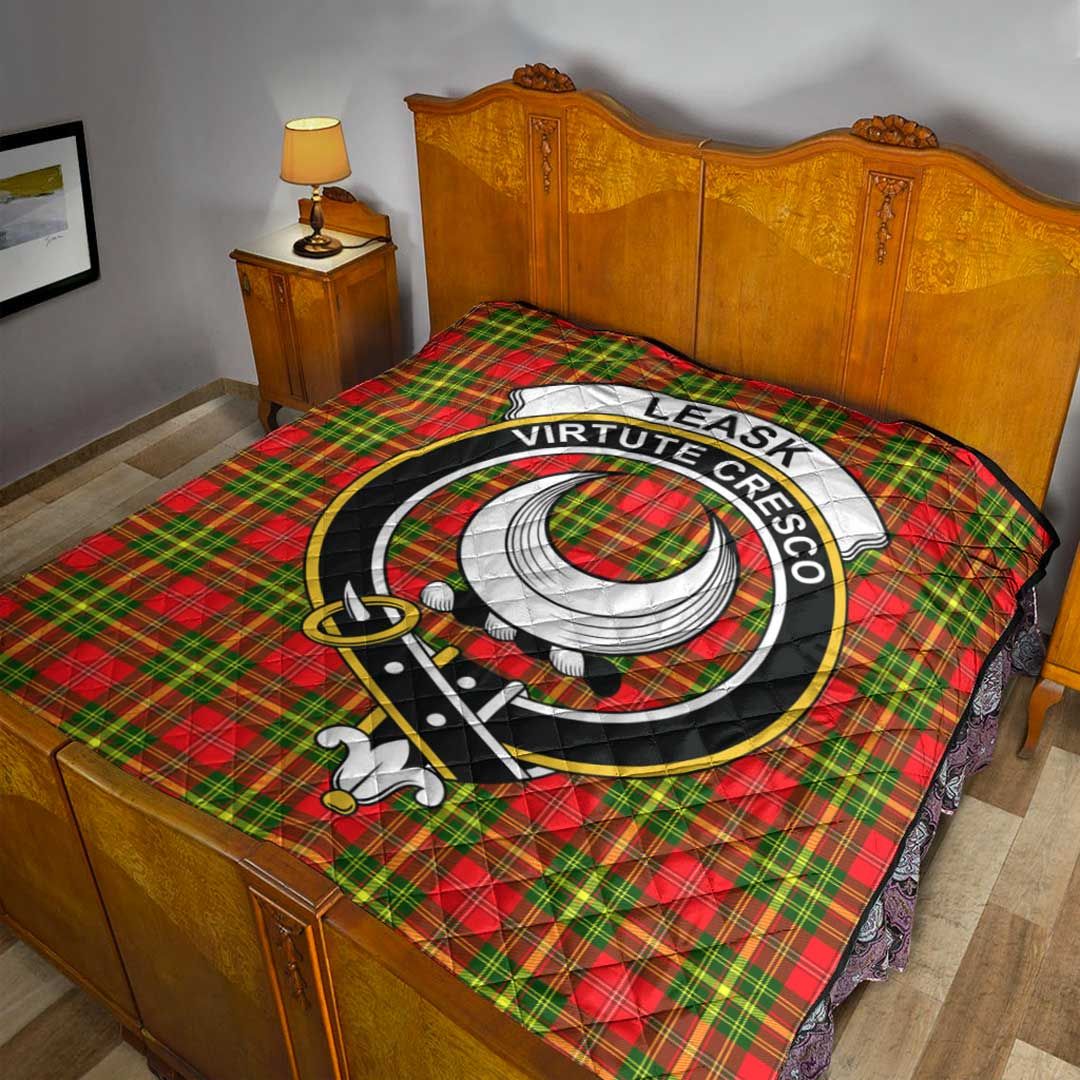 Leask Tartan Crest Quilt