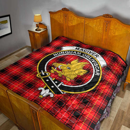 MacIver Modern Tartan Crest Quilt