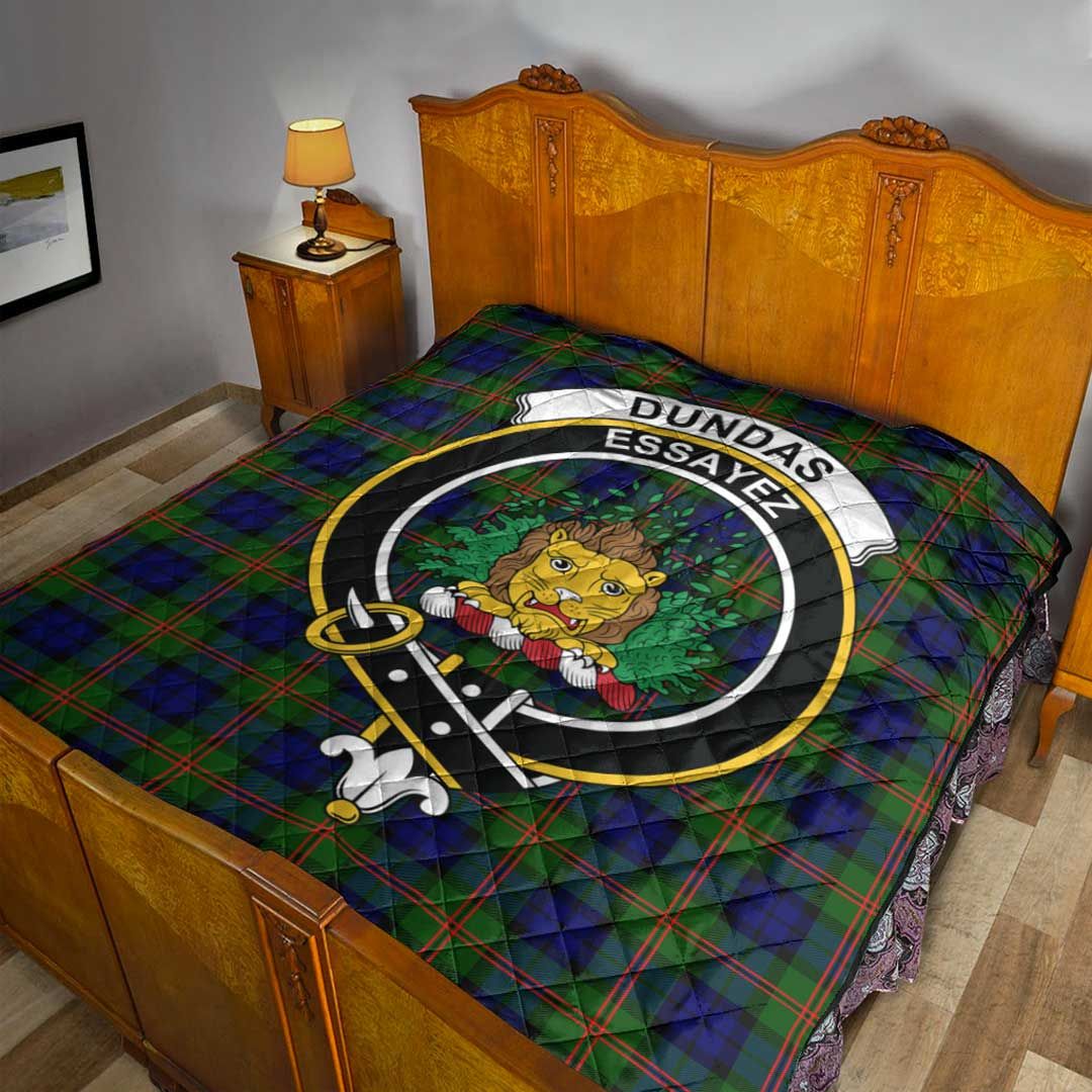 Dundas Modern Tartan Crest Quilt