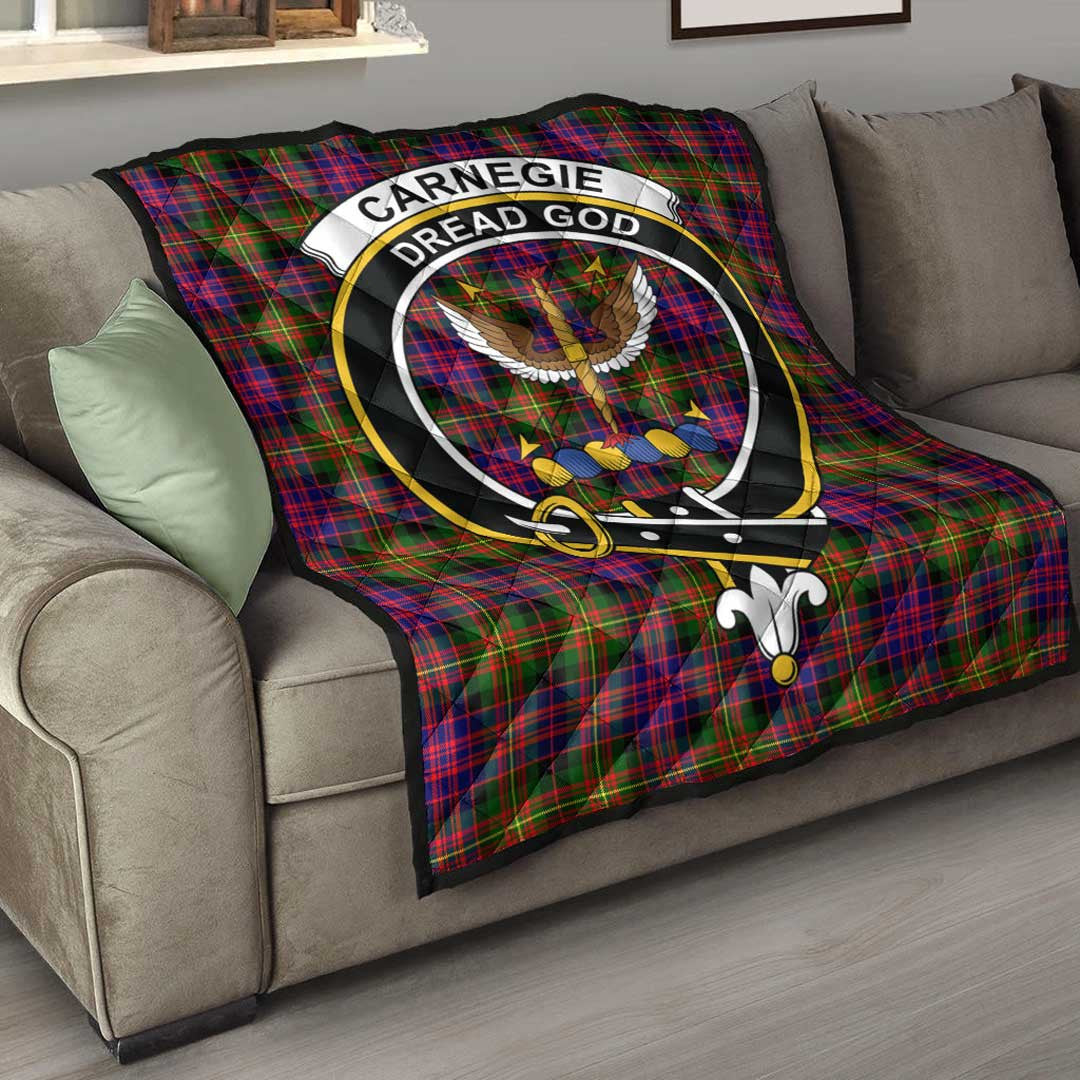 Carnegie Modern Tartan Crest Quilt