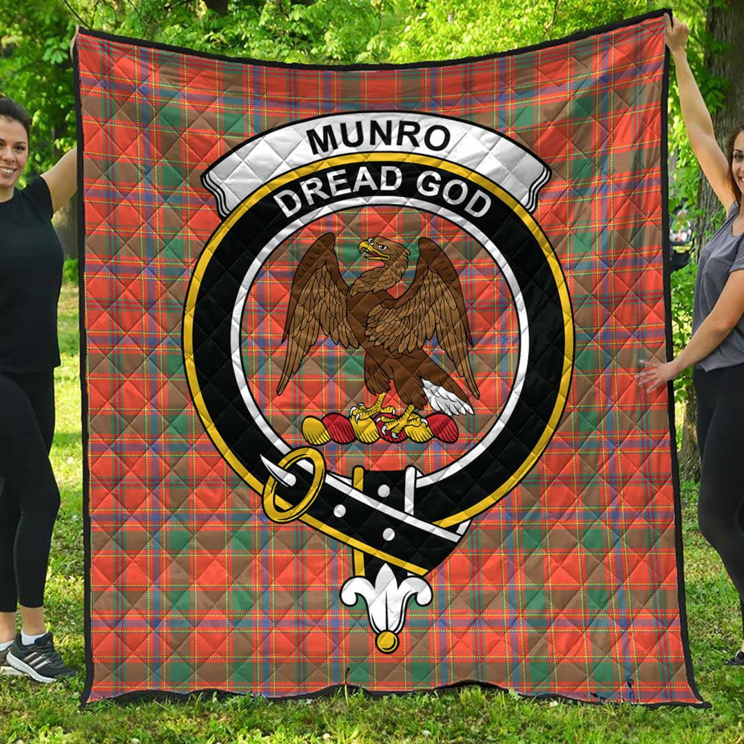 Munro Ancient Tartan Crest Quilt