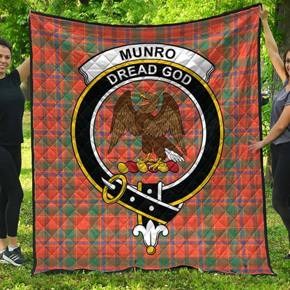 Munro Ancient Tartan Crest Quilt