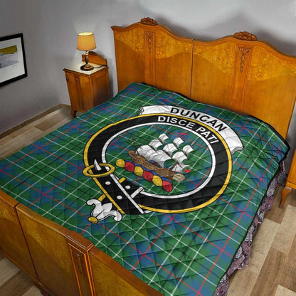 Duncan Ancient Tartan Crest Quilt