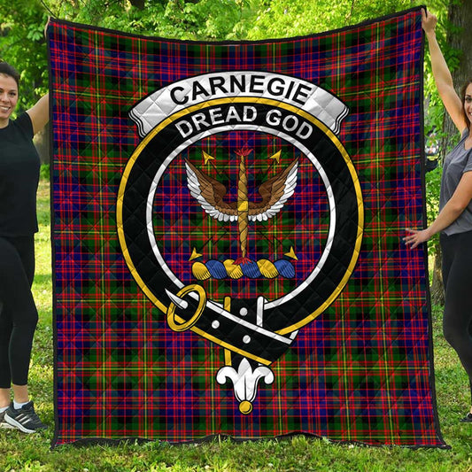 Carnegie Modern Tartan Crest Quilt