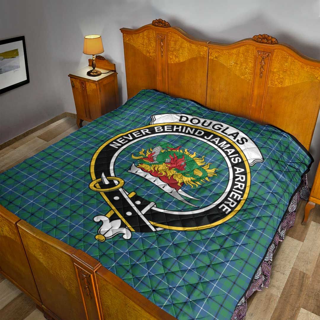 Douglas Ancient Tartan Crest Quilt