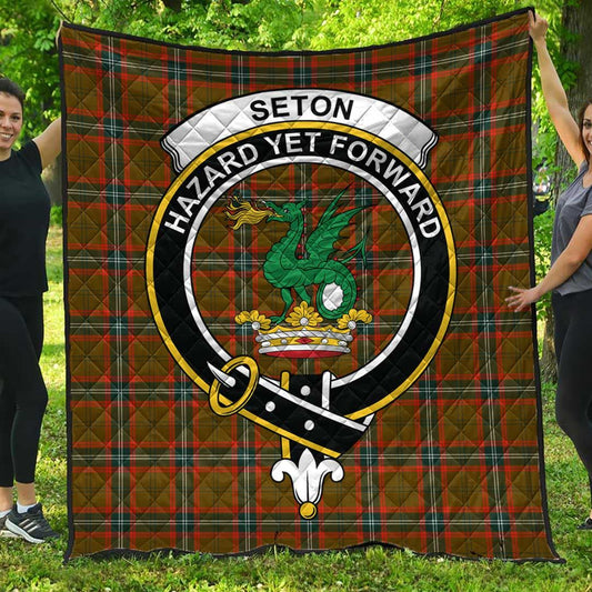 Seton Hunting Modern Tartan Crest Quilt