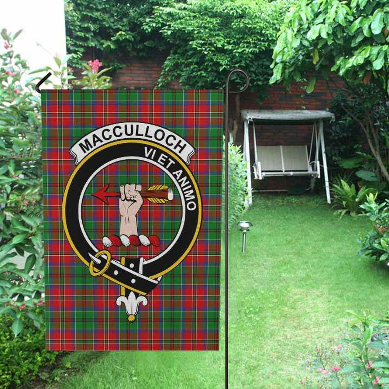 MacCulloch (McCulloch) Tartan Crest Garden Flag