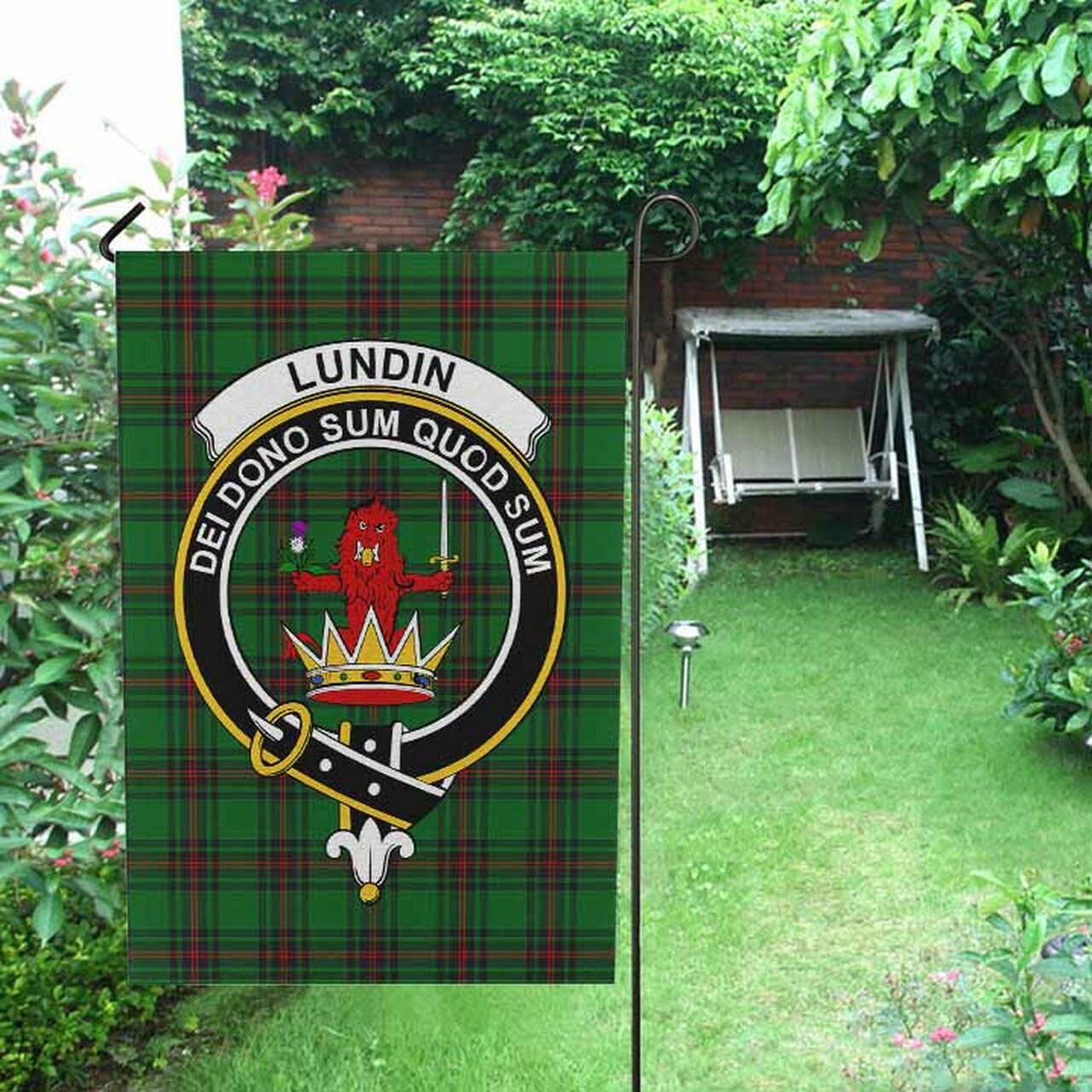 Lundin Tartan Crest Garden Flag