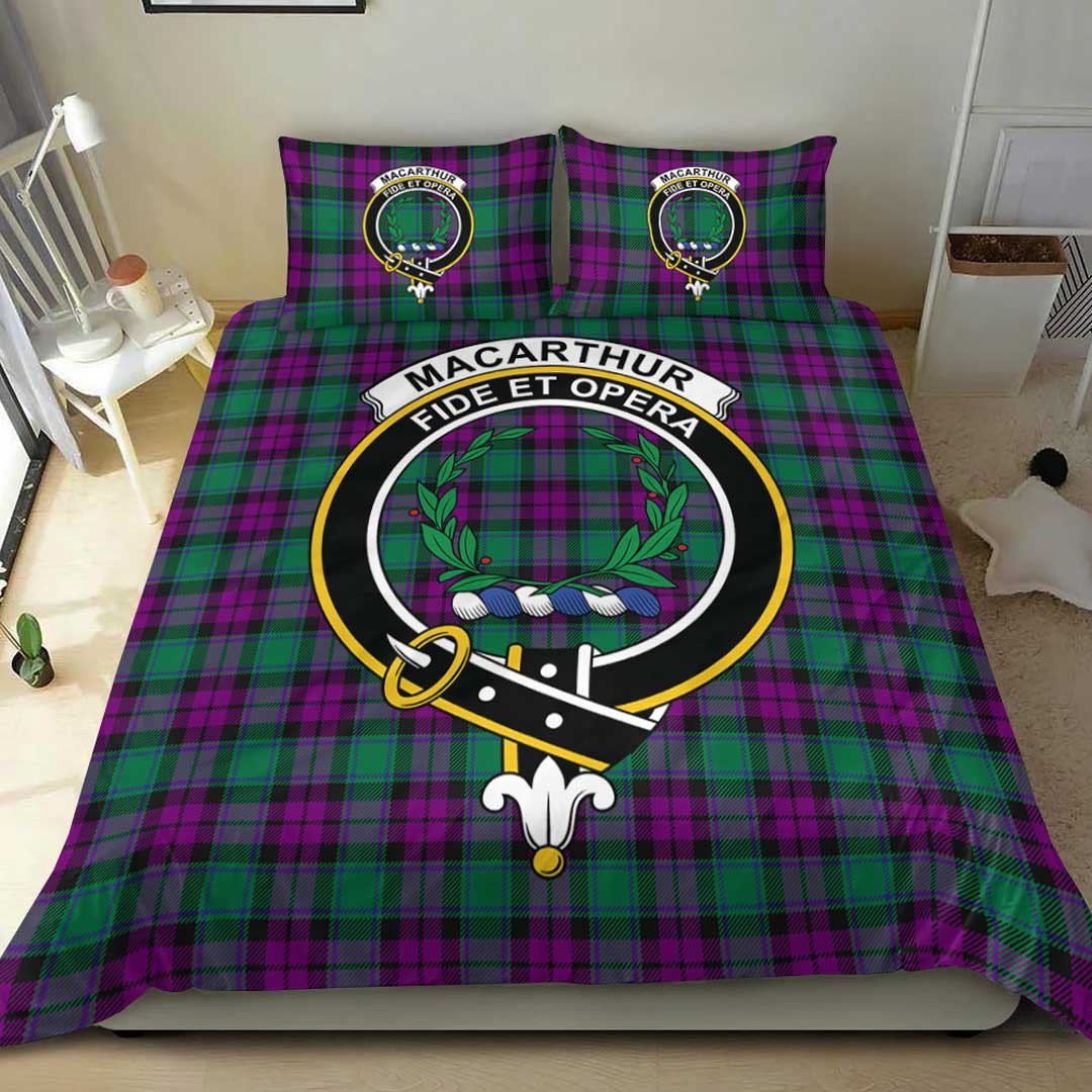 MacArthur ��� Milton Tartan Crest Bedding Set