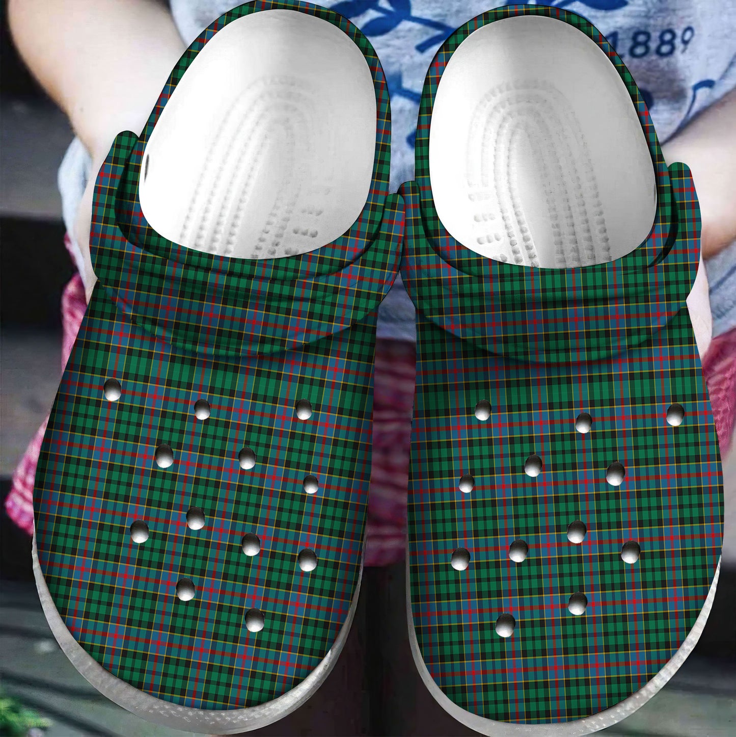 Byres 1 Tartan Plaid Crocs