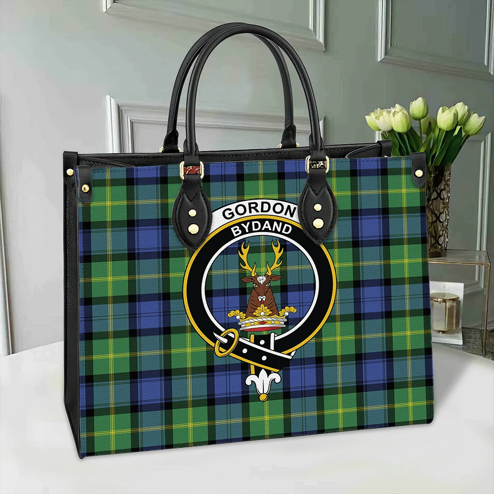 Gordon Old Ancient Tartan Crest Leather Bag